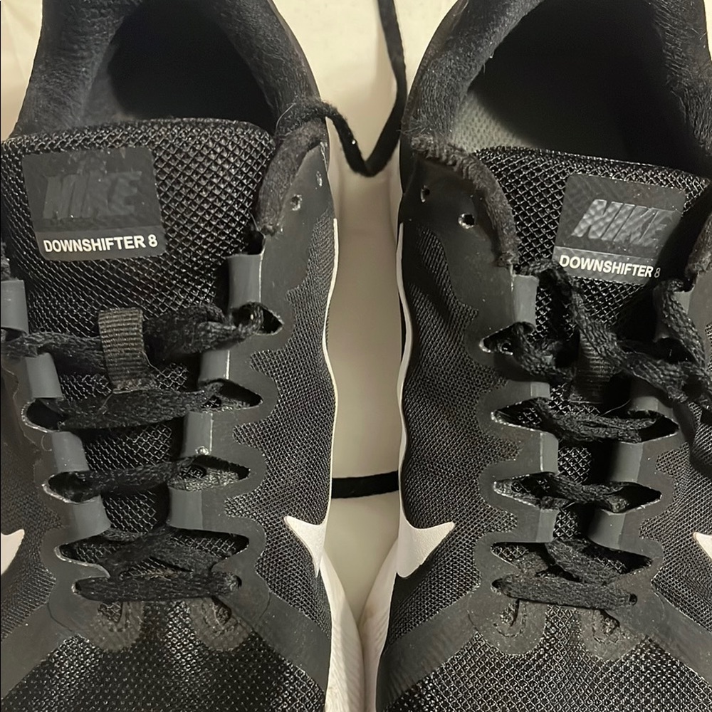Nike Women’s Black Downshifter 8 - Picture 8 of 13